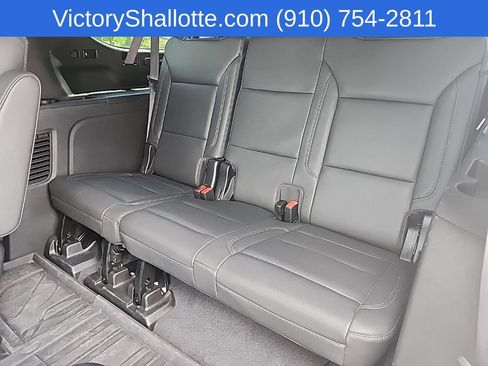 Used 2022 Chevrolet Suburban Z71 w/ Luxury Package AWD/4WD image 25