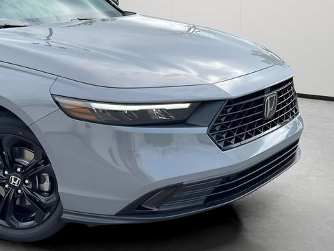 Certified 2025 Honda Accord SE image 2