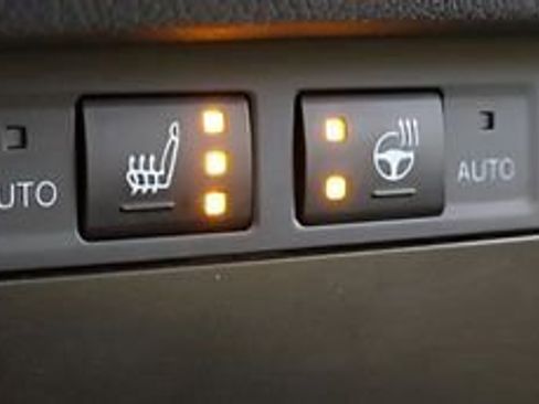 Used 2025 Lexus ES 300h w/ Premium Package image 15