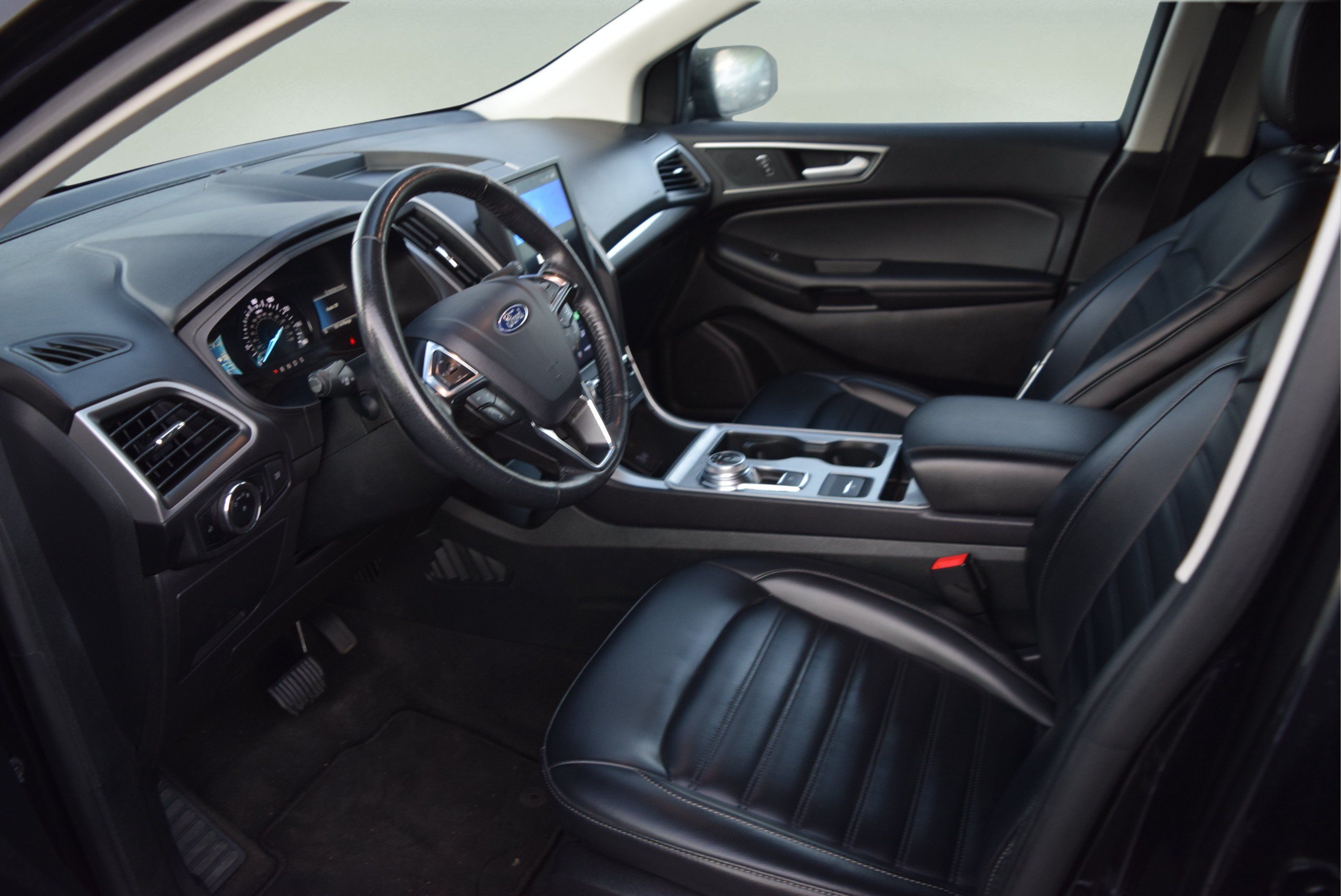 Certified 2024 Ford Edge SEL AWD/4WD image 9