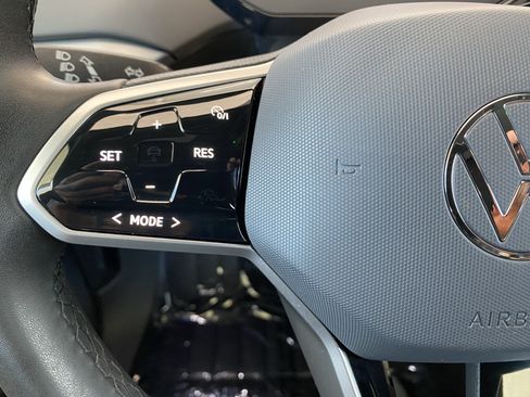 Certified 2024 Volkswagen ID.4 2WD image 6