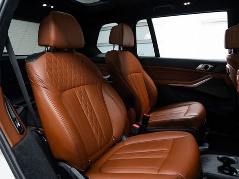 Used 2023 BMW X7 M60i w/ Executive Package image 23