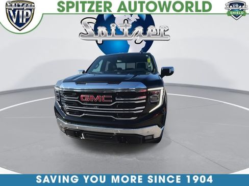 Used 2023 GMC Sierra 1500 SLT w/ SLT Premium Plus Package AWD/4WD image 3
