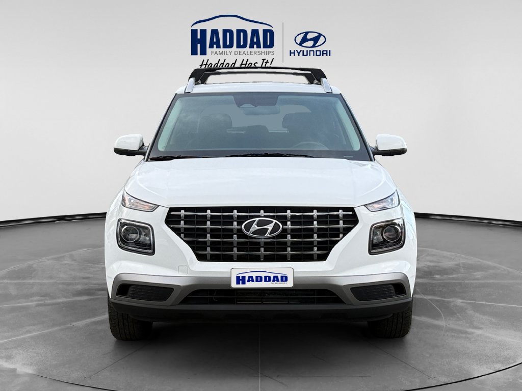 Used 2024 Hyundai Venue SEL FWD image 8