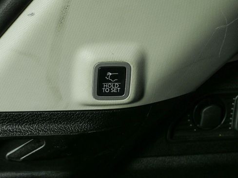 Used 2022 Jeep Grand Cherokee Limited RWD image 35
