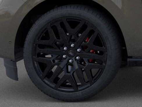 New 2026 Ford Expedition Max Platinum w/ Stealth Performance Package image 22