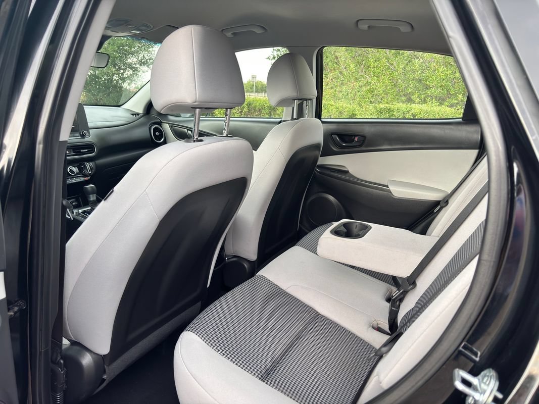Used 2023 Hyundai Kona SE AWD/4WD image 33
