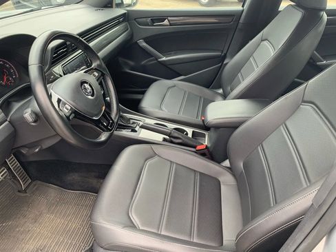 Used 2021 Volkswagen Passat 2.0T R-Line image 12