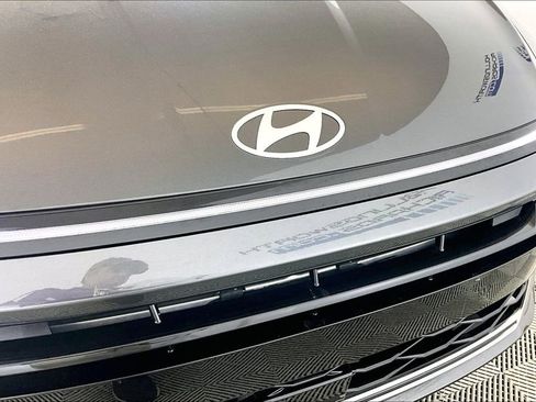 Used 2025 Hyundai Sonata SEL FWD image 23