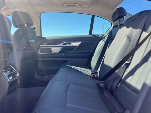 Used 2020 BMW 740i 740i Sedan 4D image 27