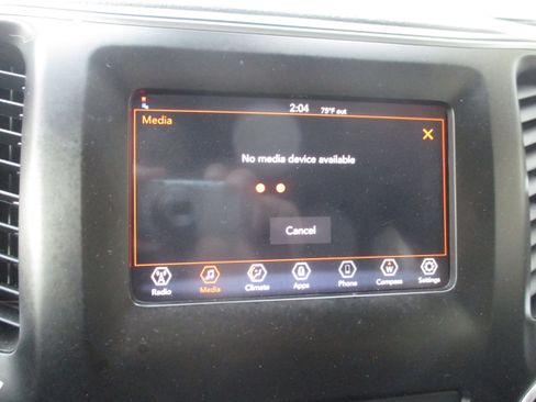 Used 2020 Jeep Cherokee Latitude image 19