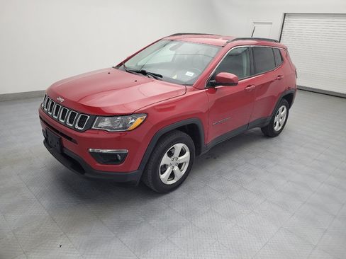 Used 2018 Jeep Compass Latitude w/ Cold Weather Group image 2