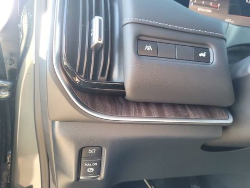 Certified 2026 Nissan Armada SL w/ Captain's Chari Seat Package AWD/4WD image 13