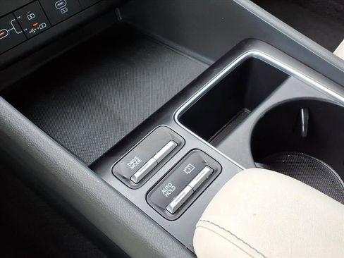 Used 2025 Hyundai Sonata SEL FWD image 26