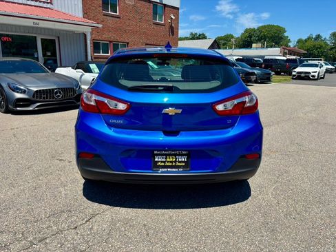 Used 2017 Chevrolet Cruze LT w/ Convenience Package FWD image 7