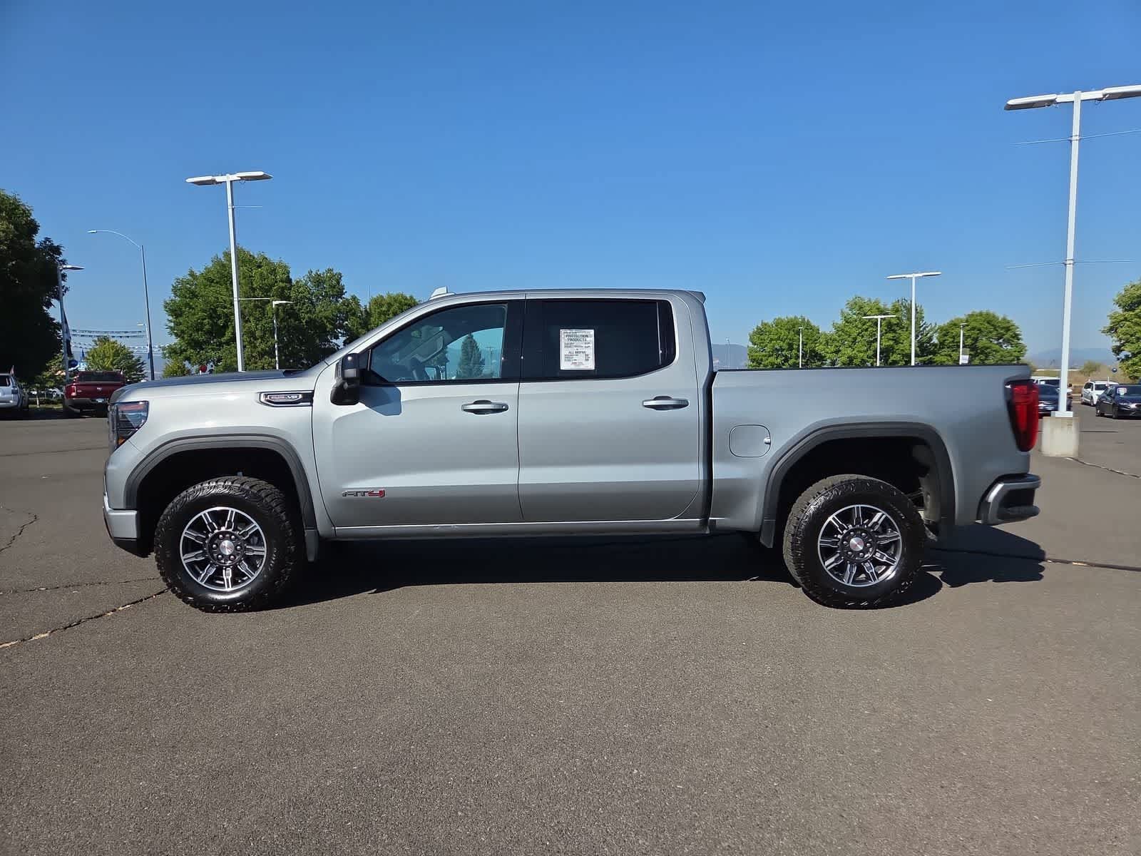 Used 2025 GMC Sierra 1500 AT4 AWD/4WD image 11