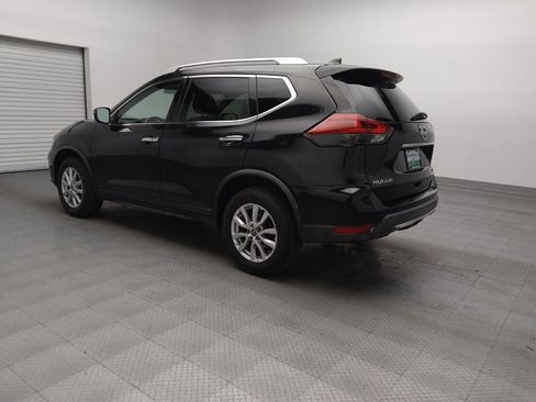 Used 2018 Nissan Rogue SV image 5