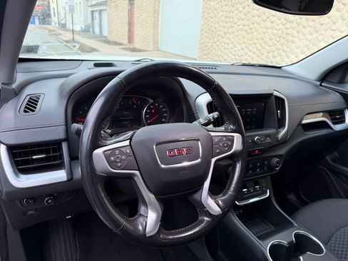 Used 2020 GMC Terrain SLE image 21