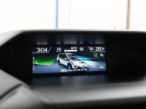 Used 2021 Subaru Forester Premium image 13