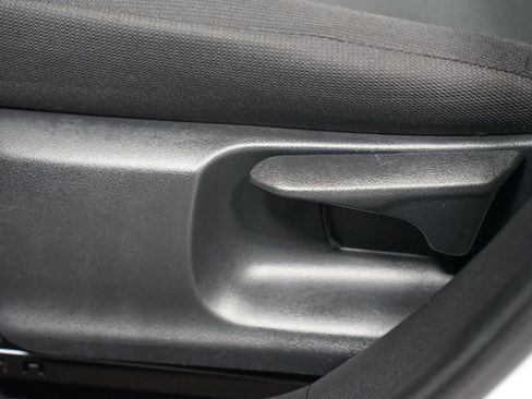 Certified 2023 Toyota Corolla LE image 30