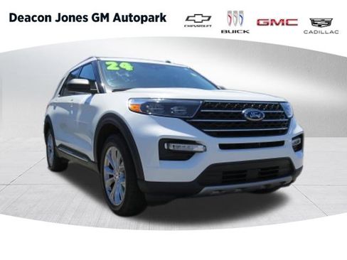 Used 2024 Ford Explorer XLT w/ Equipment Group 202A RWD image 1