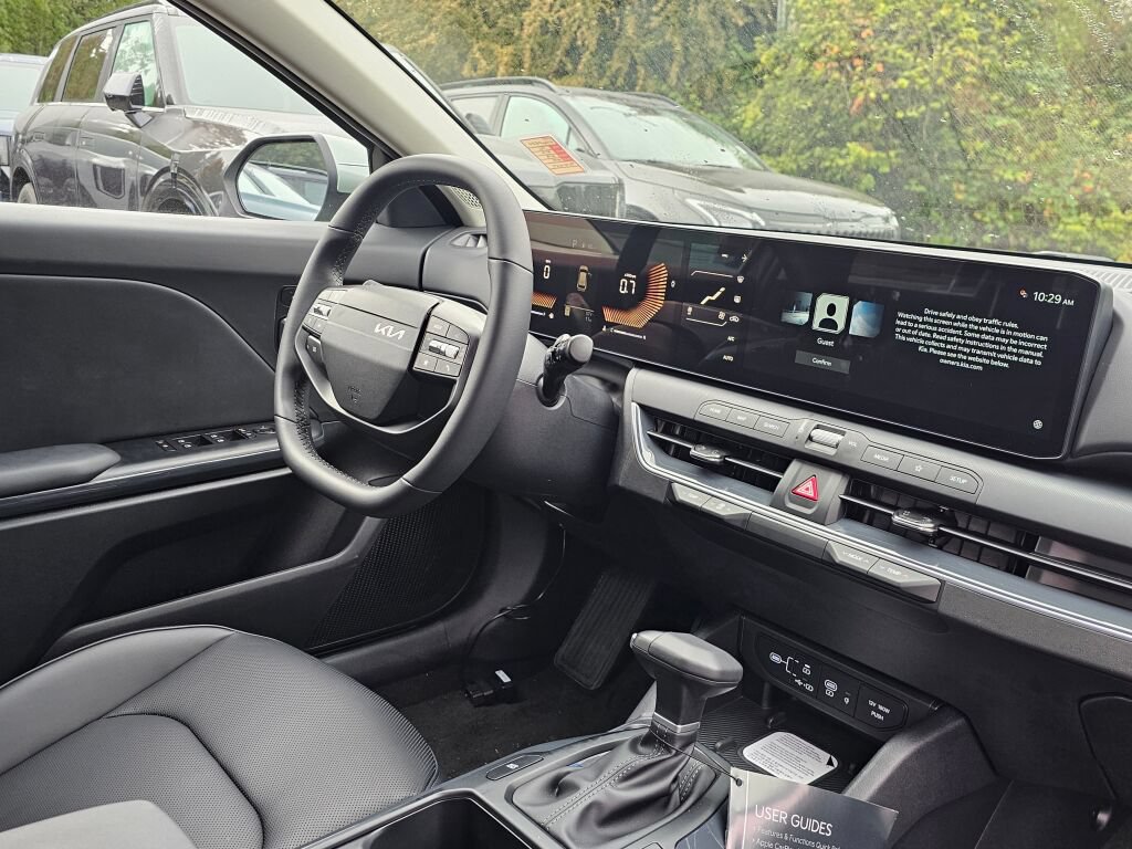 New 2026 Kia K4 EX FWD image 32