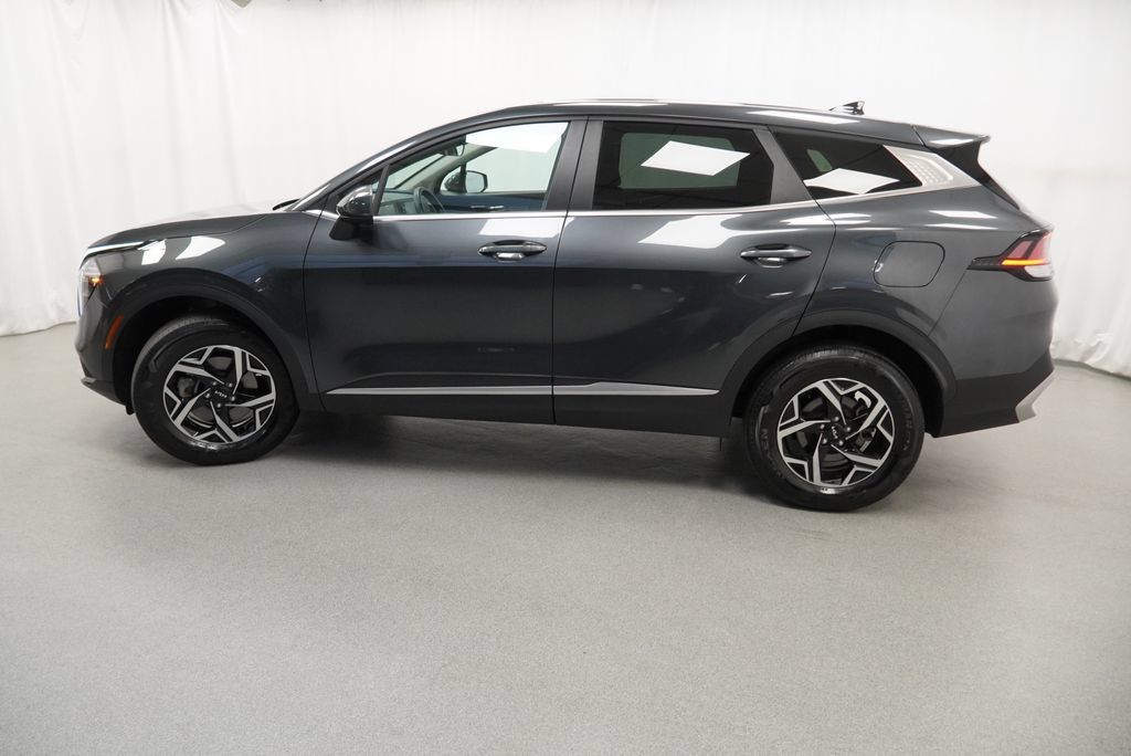 Used 2023 Kia Sportage LX AWD/4WD image 41