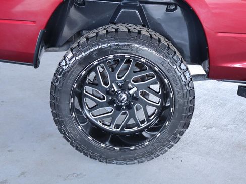 Used 2019 RAM 1500 Big Horn RWD image 4