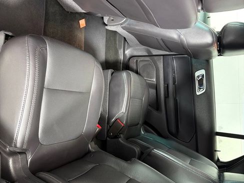 Used 2015 Ford Explorer Limited w/ Equipment Group 301A AWD/4WD image 19