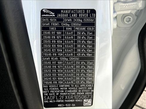 New 2024 Jaguar E-PACE R-Dynamic SE image 13