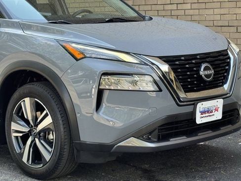 Used 2022 Nissan Rogue SL w/ SL Premium Package AWD/4WD image 3
