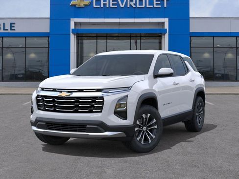 New 2026 Chevrolet Equinox LT w/ Convenience Package II image 6