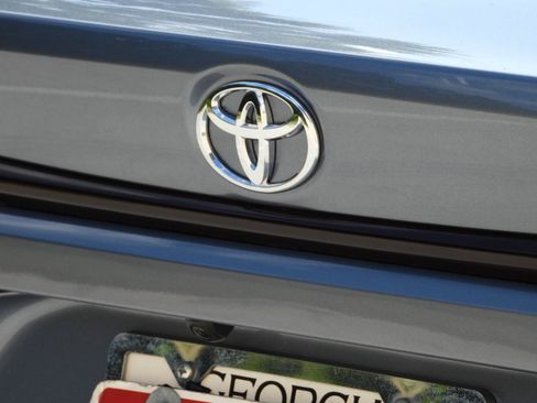 Used 2022 Toyota Corolla LE FWD image 11