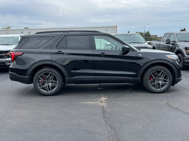 New 2026 Ford Explorer ST-Line w/ ST-Line Street Pack AWD/4WD image 54