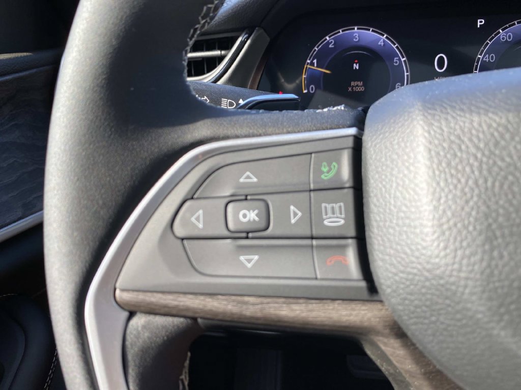 New 2027 Jeep Grand Cherokee Limited AWD/4WD image 16