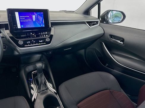Used 2025 Toyota Corolla SE FWD image 23