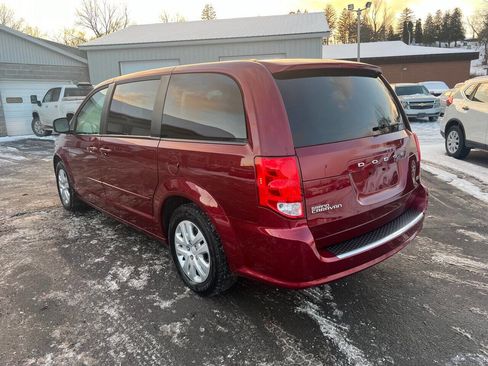 Used 2015 Dodge Grand Caravan SE w/ Quick Order Package 29E SE image 3