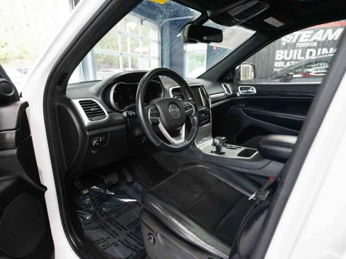Used 2015 Jeep Grand Cherokee Altitude image 8