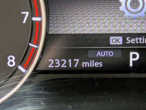 Used 2023 Nissan Rogue SV image 15