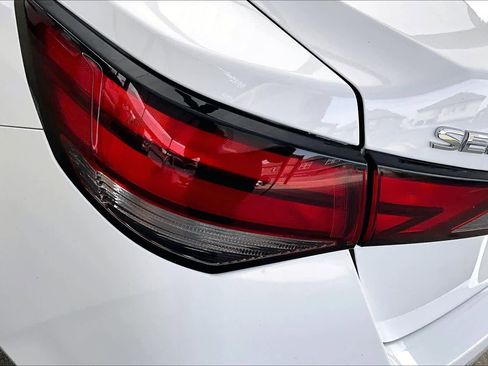 Certified 2024 Nissan Sentra SV image 28