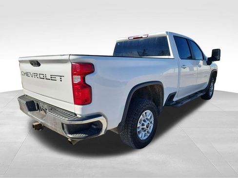 Used 2022 Chevrolet Silverado 2500 LT w/ Convenience Package AWD/4WD image 9