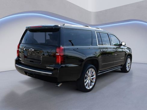 Used 2019 Chevrolet Suburban Premier w/ Premier Plus Edition AWD/4WD image 7