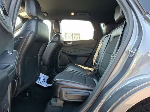 Used 2023 Ford Escape ST-Line AWD/4WD image 13