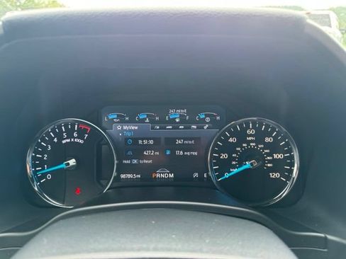 Used 2021 Ford Expedition XLT w/ Equipment Group 202A AWD/4WD image 35