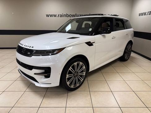 Used 2024 Land Rover Range Rover Sport Dynamic SE AWD/4WD image 3