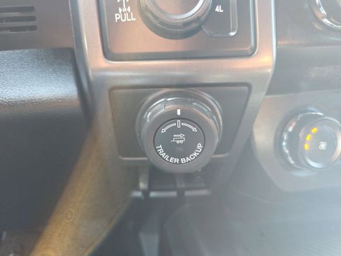 Used 2020 Ford F150 XLT w/ Equipment Group 302A Luxury AWD/4WD image 27