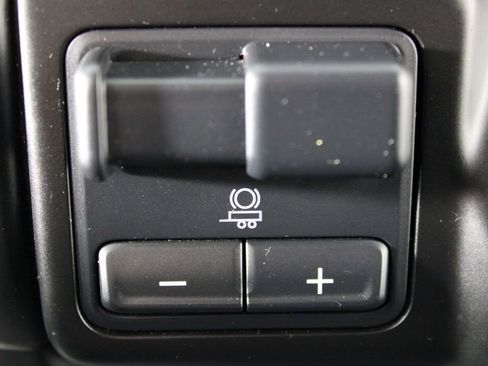 Used 2023 Chevrolet Silverado 2500 LT image 21