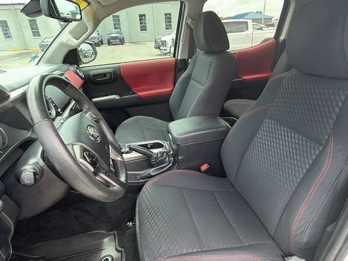 Used 2023 Toyota Tacoma SR5 w/ Technology Package AWD/4WD image 21
