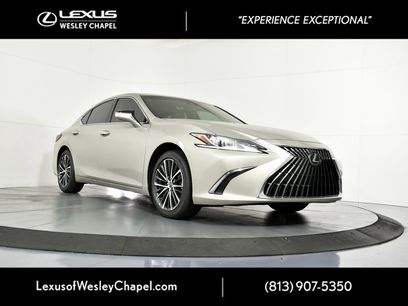 New 2025 Lexus ES 350 w/ Premium Package
