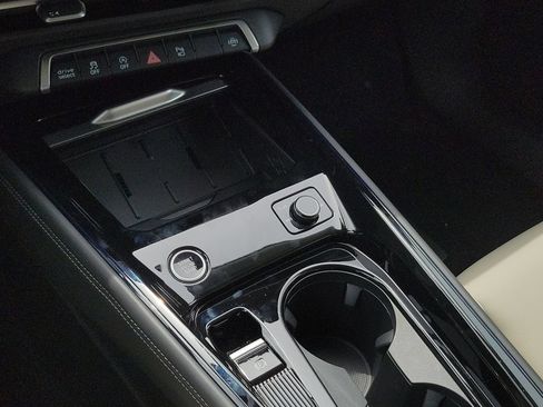 New 2026 Audi Q3 quattro 2.0T AWD/4WD image 14